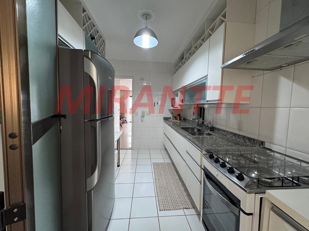 Apartamento de 105m² com 3 quartos em Santa Teresinha