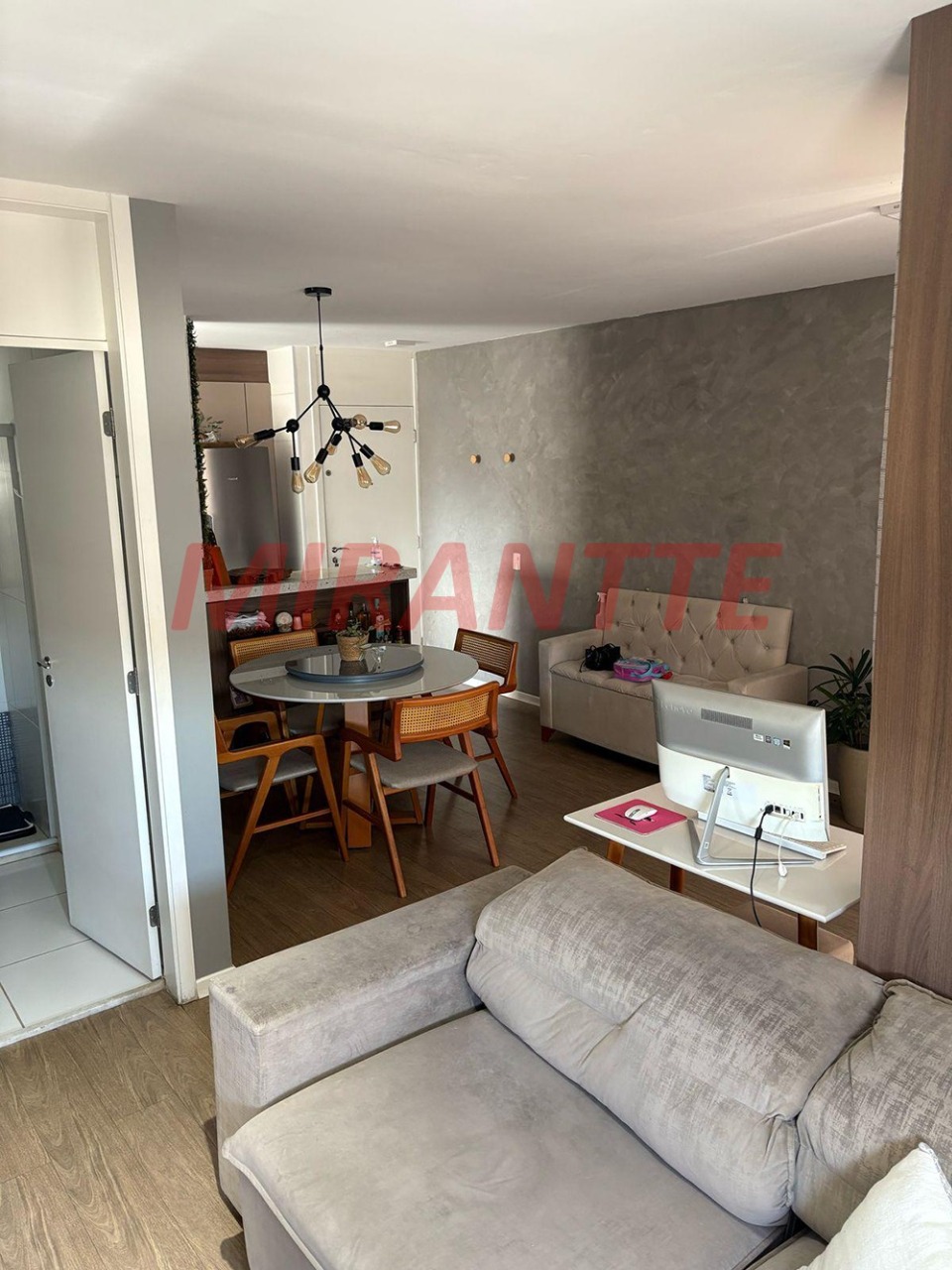 Apartamento de 60m² com 2 quartos em Jardim Brasil (Zona Norte)