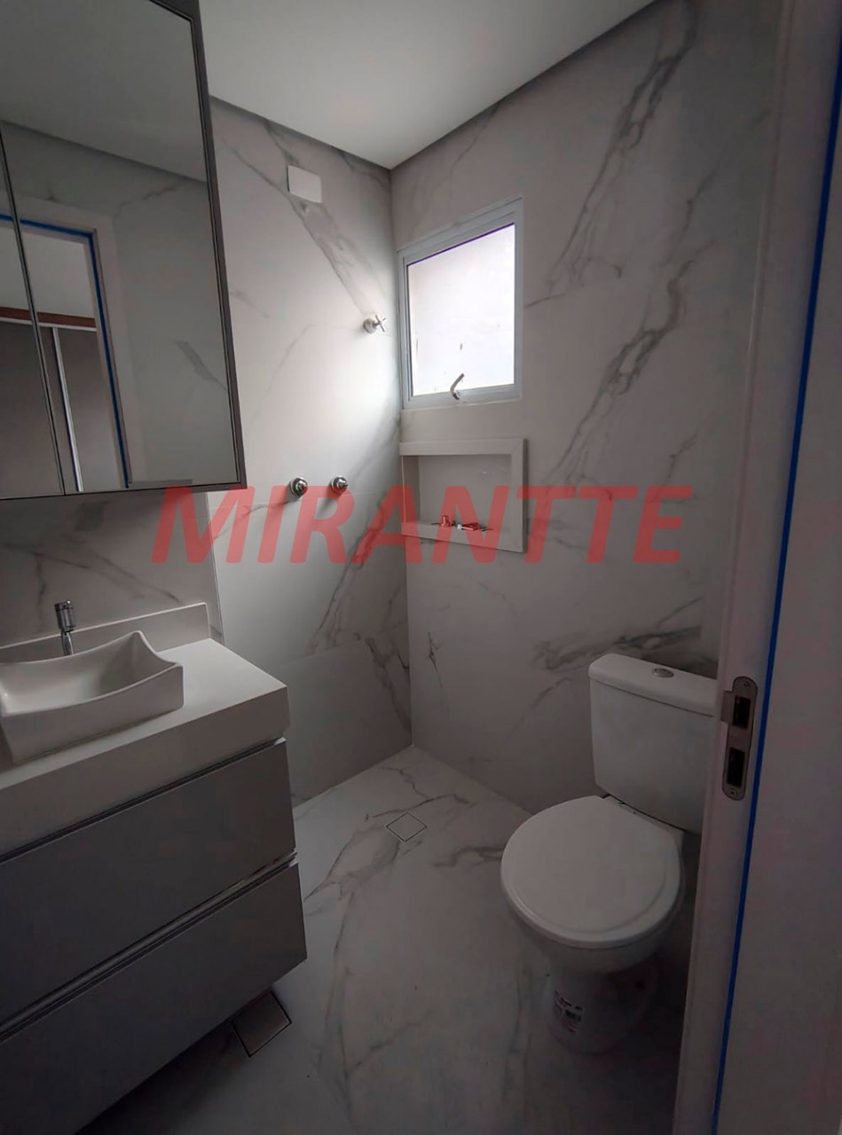 Cond. fechado de 160m² com 3 quartos em Jardim Santa Inês