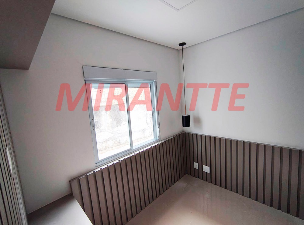 Cond. fechado de 160m² com 3 quartos em Jardim Santa Inês