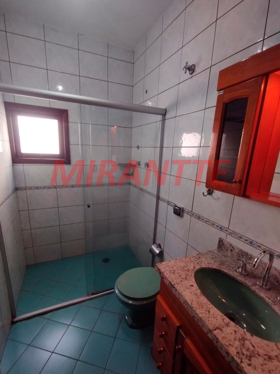 Sobrado de 300m² com 3 quartos em Jardim Virginia Bianca
