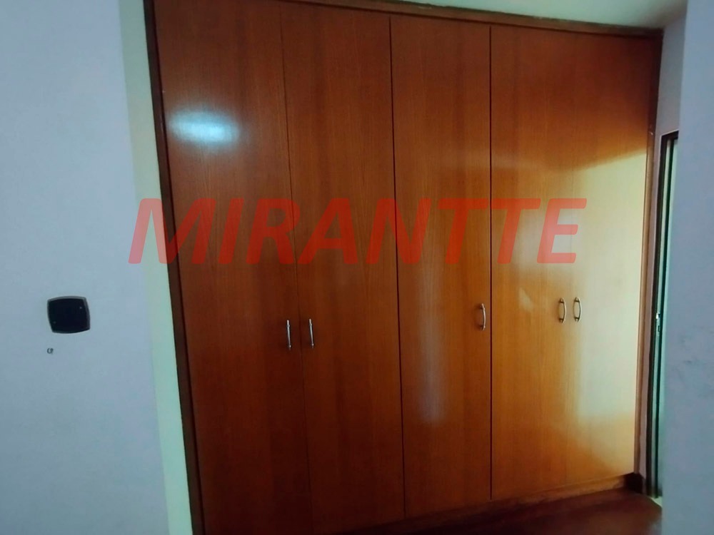 Sobrado de 300m² com 3 quartos em Jardim Virginia Bianca