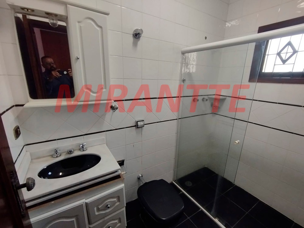 Sobrado de 300m² com 3 quartos em Jardim Virginia Bianca