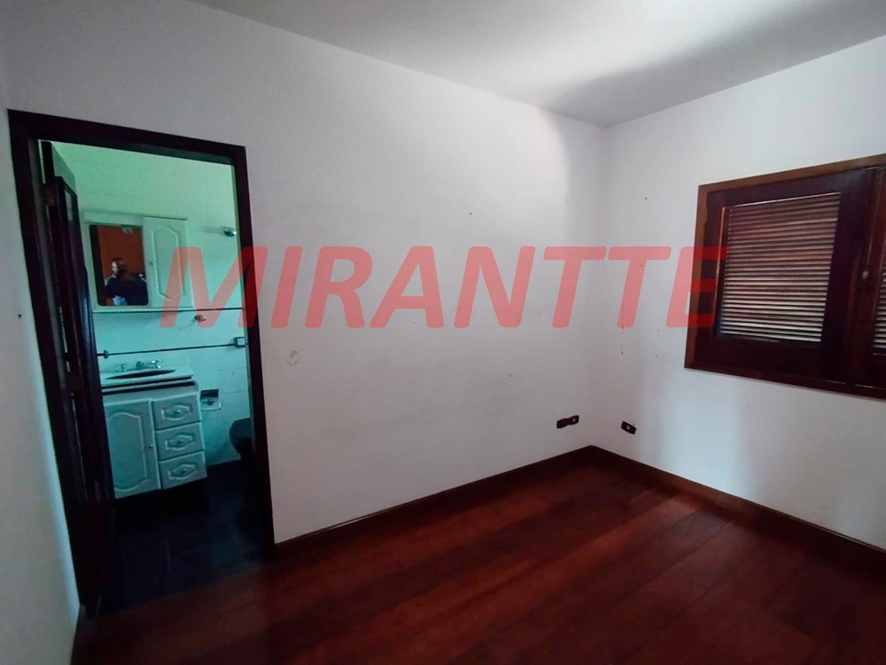 Sobrado de 300m² com 3 quartos em Jardim Virginia Bianca