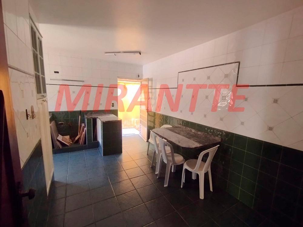 Sobrado de 300m² com 3 quartos em Jardim Virginia Bianca