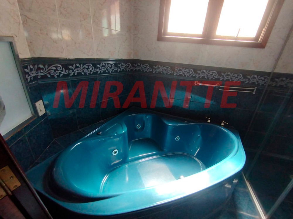 Sobrado de 300m² com 3 quartos em Jardim Virginia Bianca