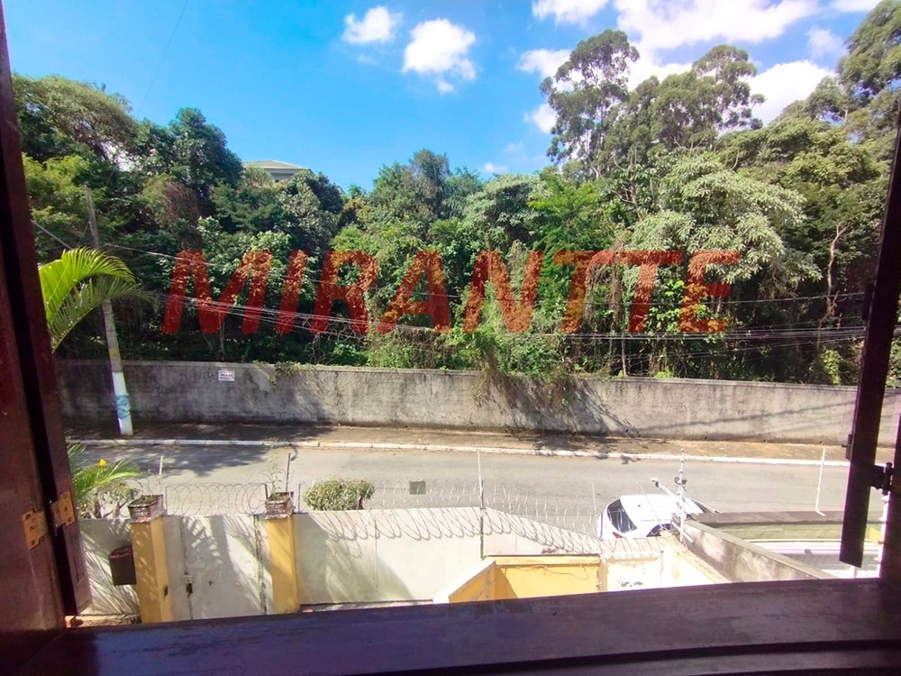 Sobrado de 300m² com 3 quartos em Jardim Virginia Bianca