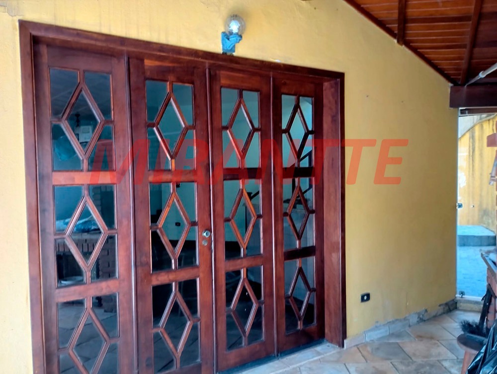 Sobrado de 300m² com 3 quartos em Jardim Virginia Bianca