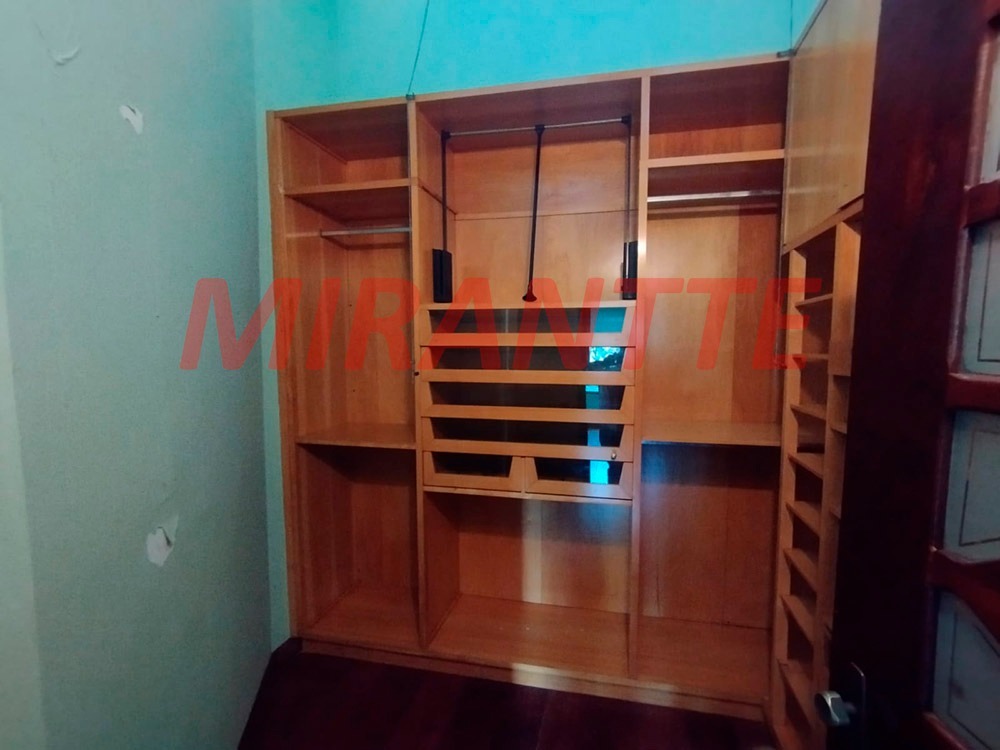 Sobrado de 300m² com 3 quartos em Jardim Virginia Bianca