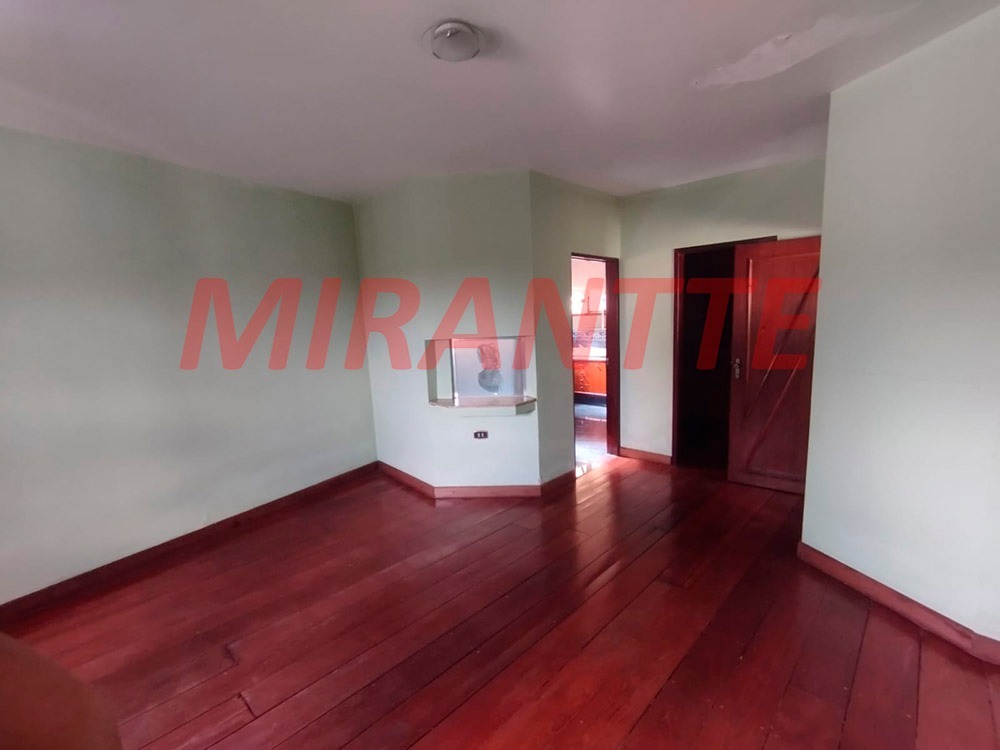 Sobrado de 300m² com 3 quartos em Jardim Virginia Bianca