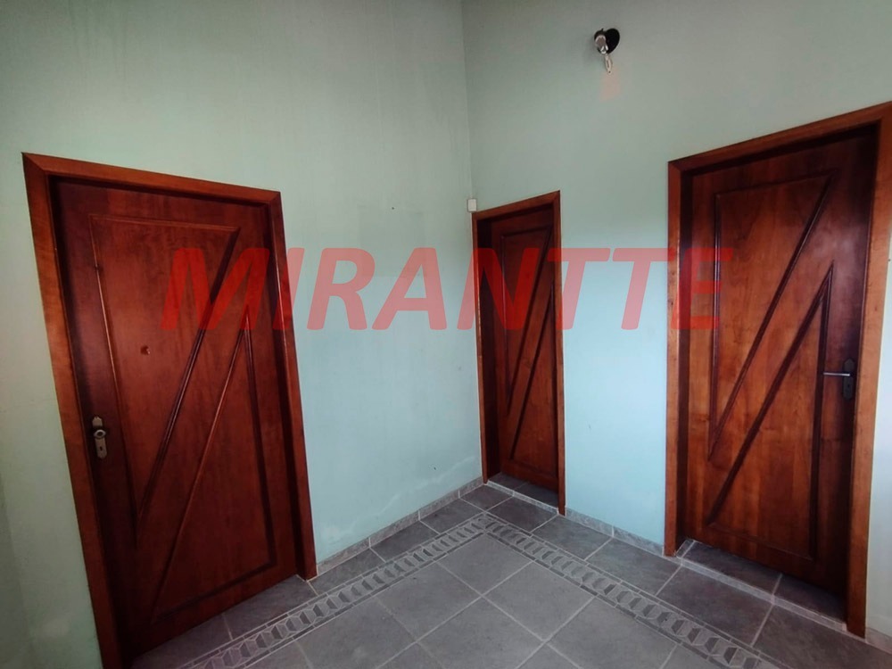 Sobrado de 300m² com 3 quartos em Jardim Virginia Bianca