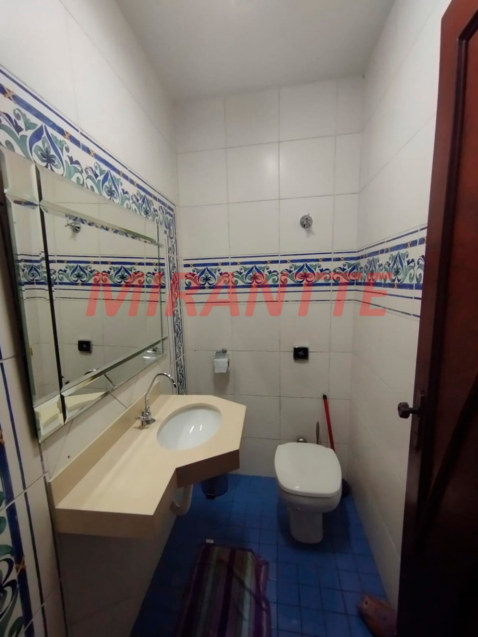 Sobrado de 300m² com 3 quartos em Jardim Virginia Bianca