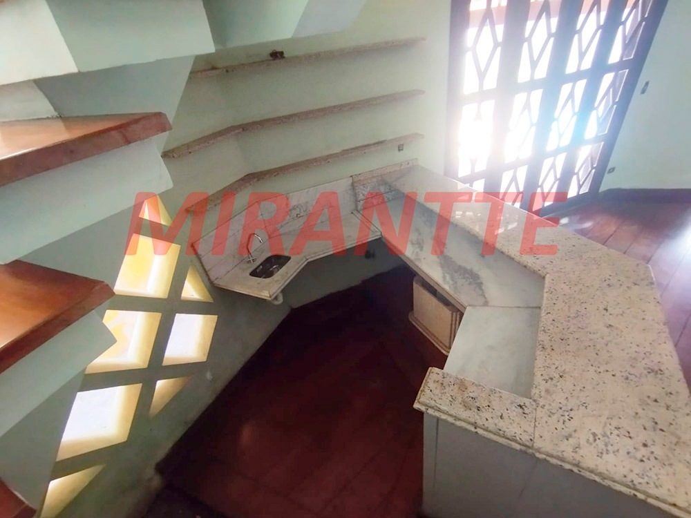 Sobrado de 300m² com 3 quartos em Jardim Virginia Bianca