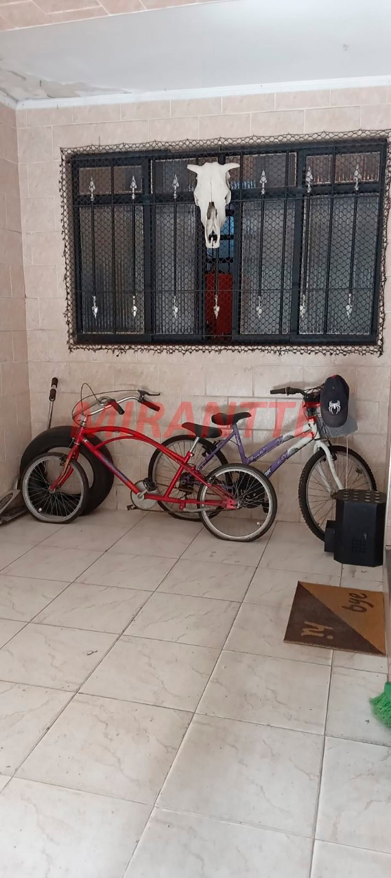 Sobrado de 180m² com 4 quartos em Jardim Brasil (Zona Norte)