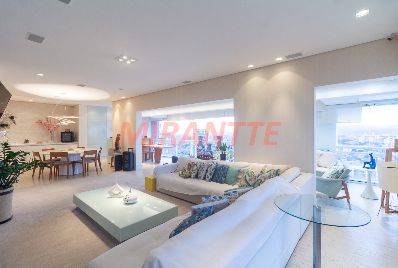 Cobertura de 380m² com 5 quartos em Santana