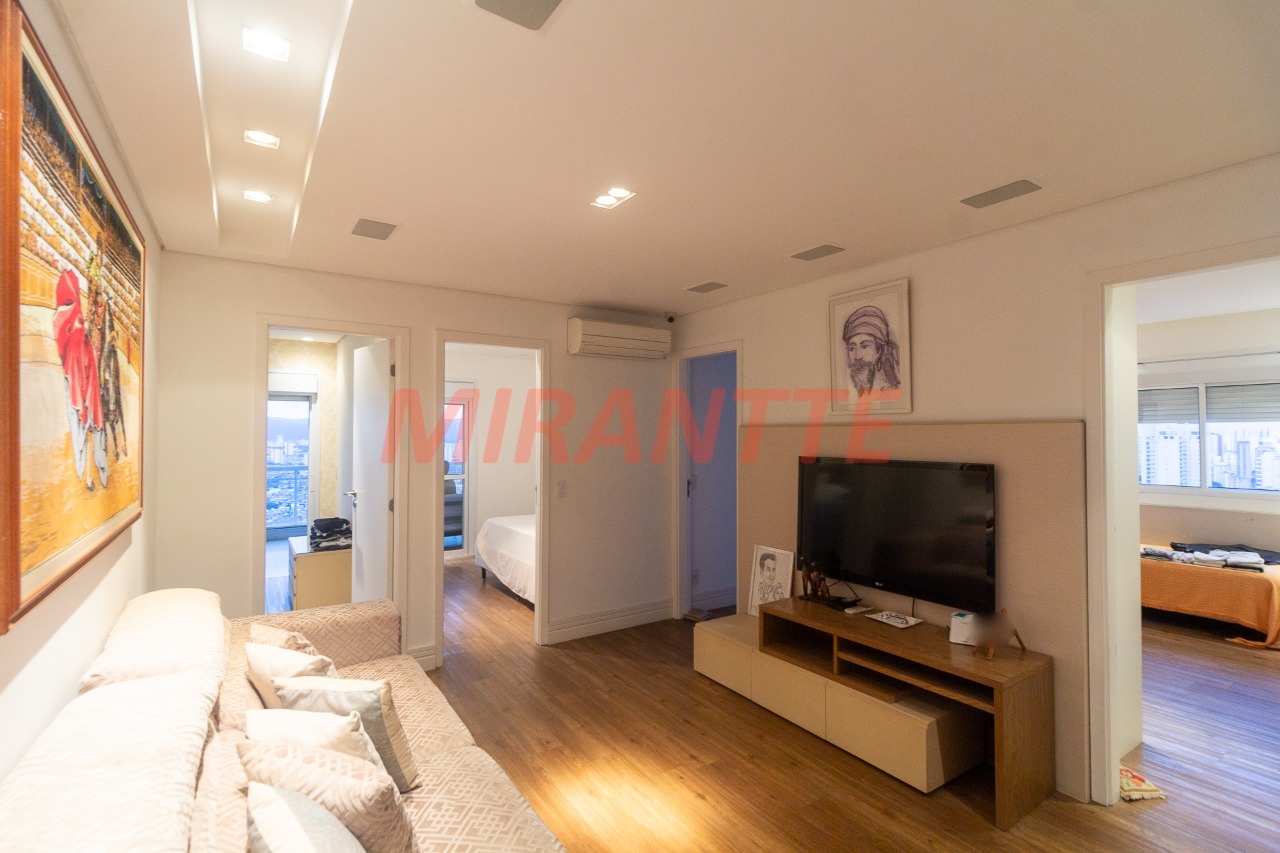 Cobertura de 380m² com 5 quartos em Santana