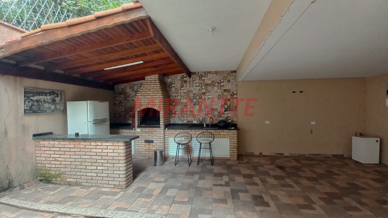 Sobrado de 200m² com 3 quartos em Vila Pedra Branca