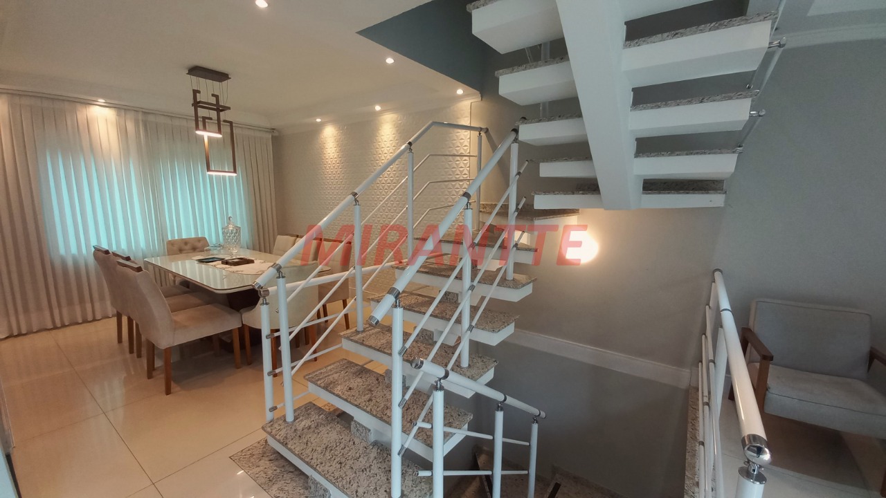 Sobrado de 200m² com 3 quartos em Vila Pedra Branca