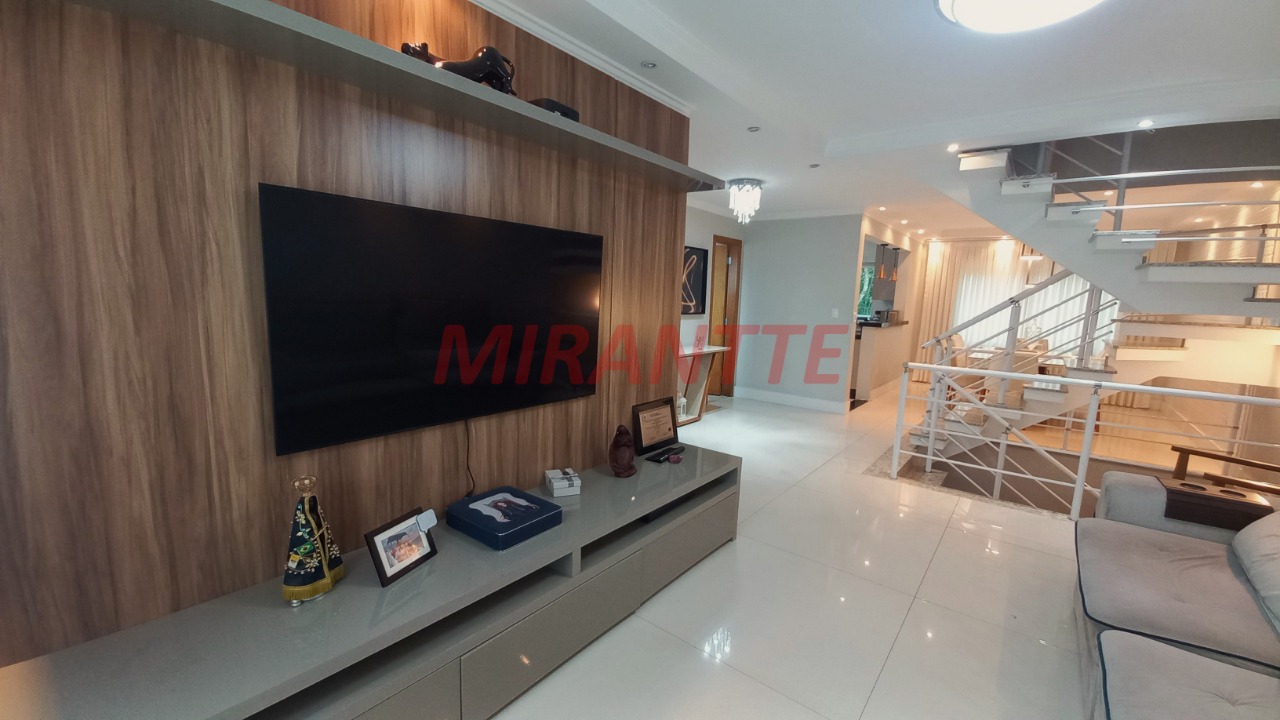 Sobrado de 200m² com 3 quartos em Vila Pedra Branca