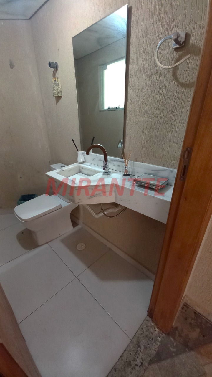 Sobrado de 200m² com 3 quartos em Vila Pedra Branca