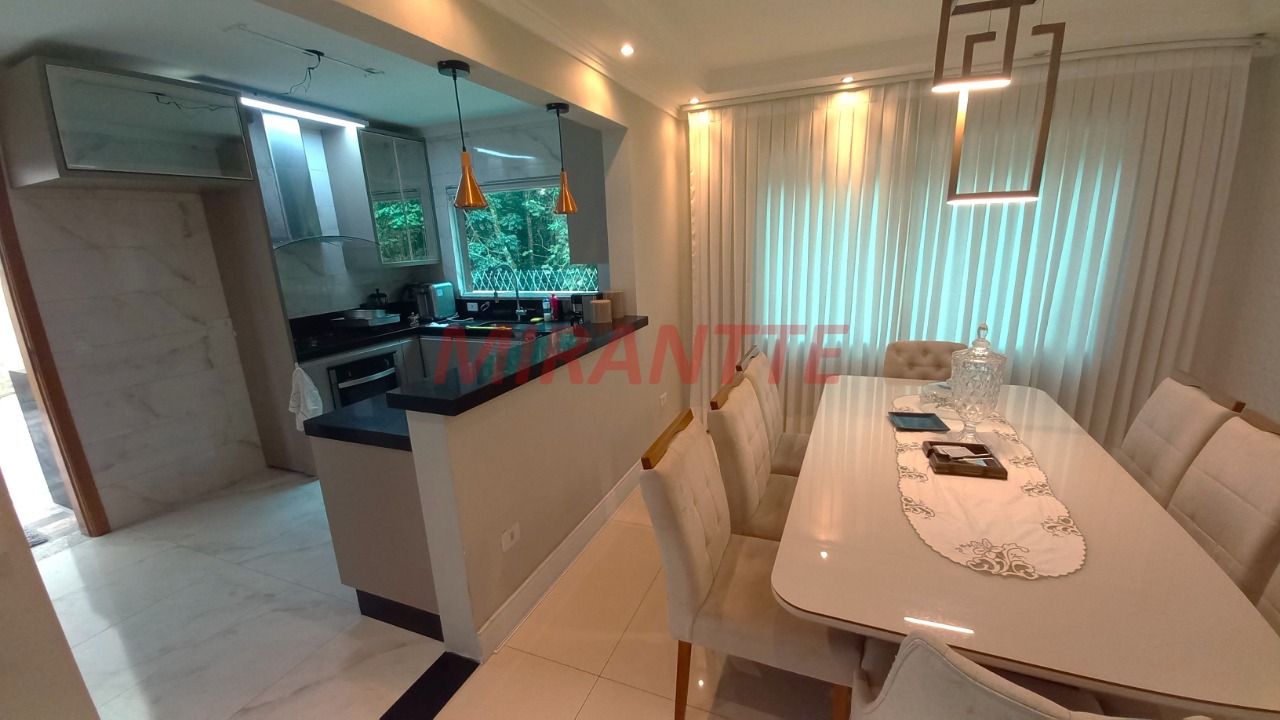Sobrado de 200m² com 3 quartos em Vila Pedra Branca