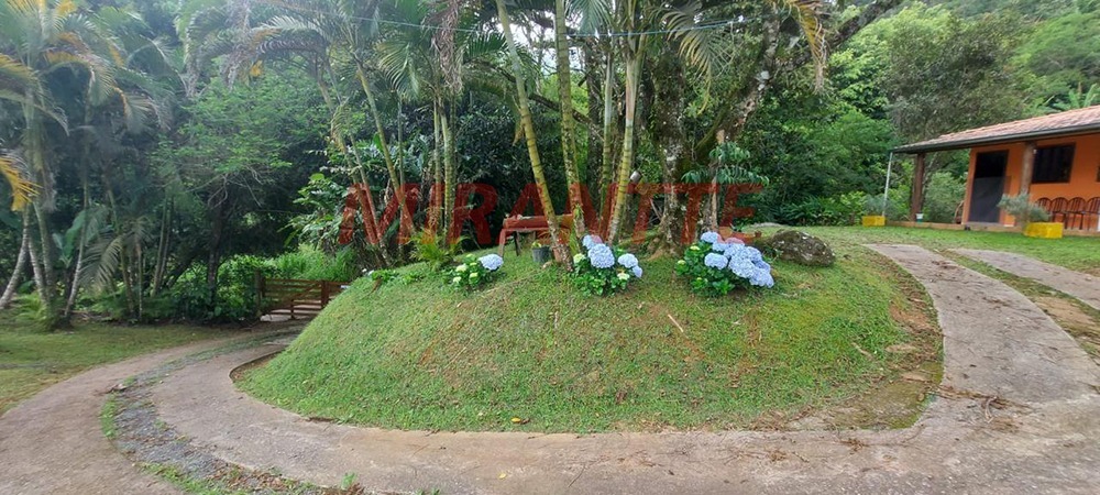 ChÁcara de 300m² com 4 quartos em São Francisco Xavier