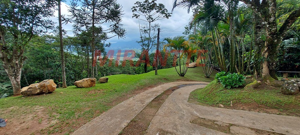 ChÁcara de 300m² com 4 quartos em São Francisco Xavier