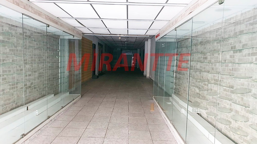 Comercial de 192m² em Santana