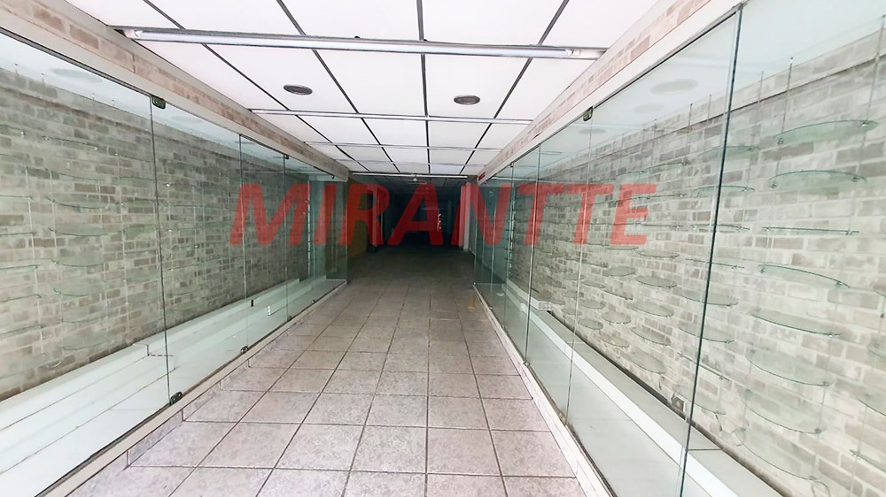 Comercial de 192m² em Santana