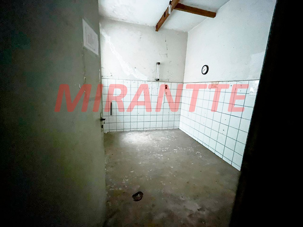 Comercial de 192m² em Santana
