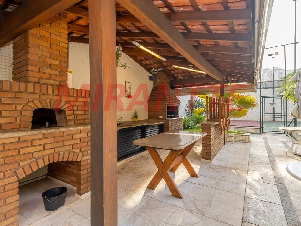 Apartamento de 213m² com 4 quartos em Santana