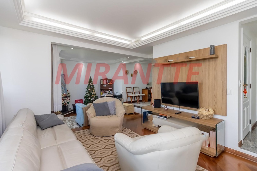 Apartamento de 213m² com 4 quartos em Santana