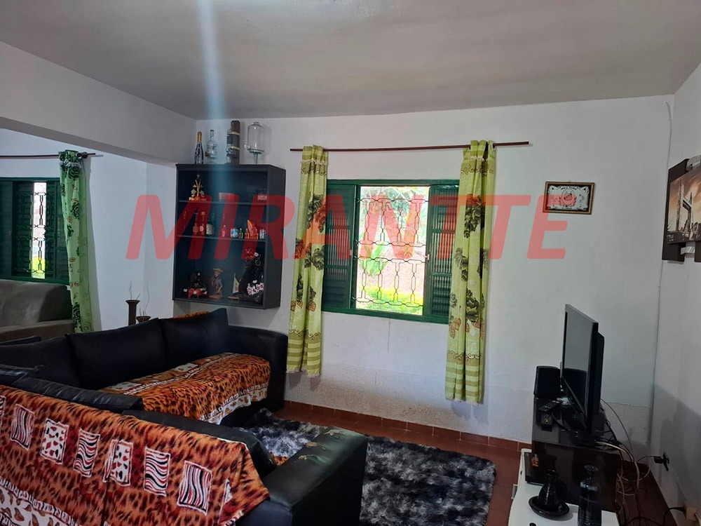 ChÁcara de 200m² com 3 quartos em Alpes da Castelo