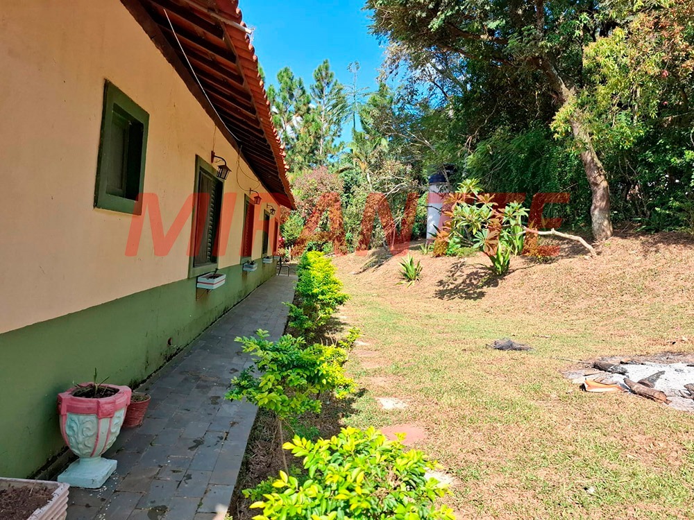 ChÁcara de 200m² com 3 quartos em Alpes da Castelo