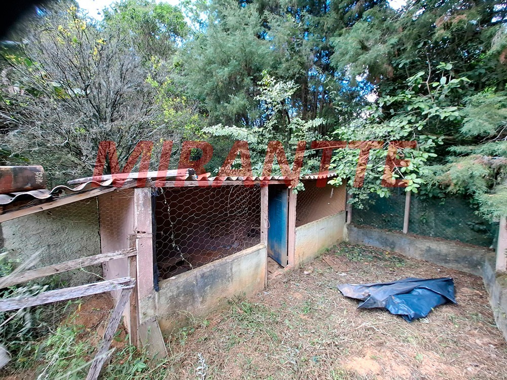 ChÁcara de 200m² com 3 quartos em Alpes da Castelo