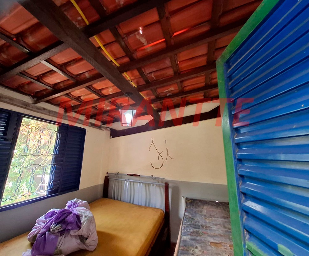 ChÁcara de 200m² com 3 quartos em Alpes da Castelo