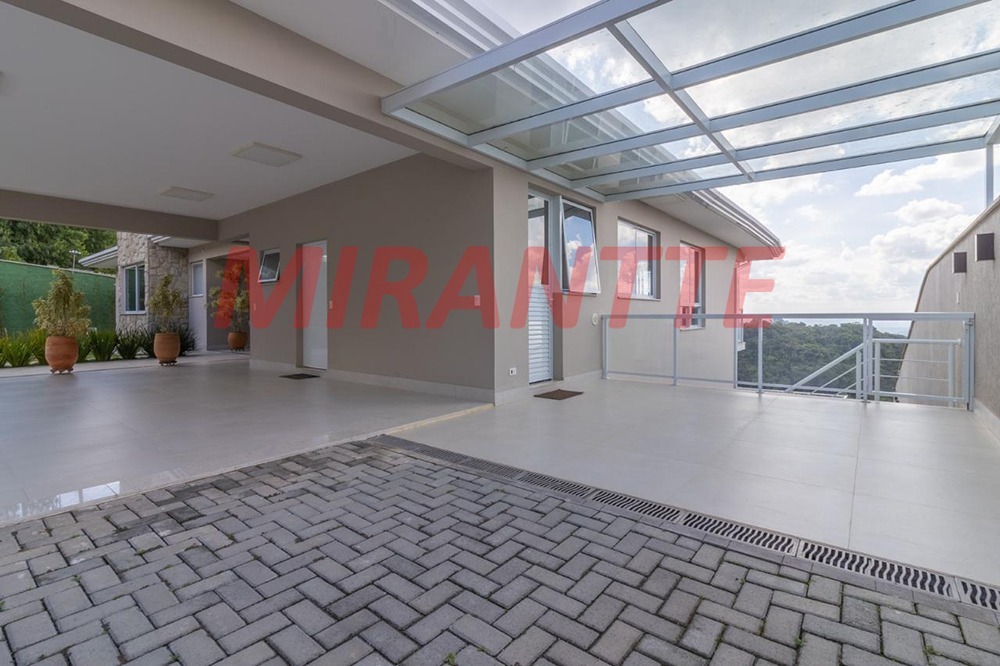 Cond. fechado de 500m² com 4 quartos em Roseira