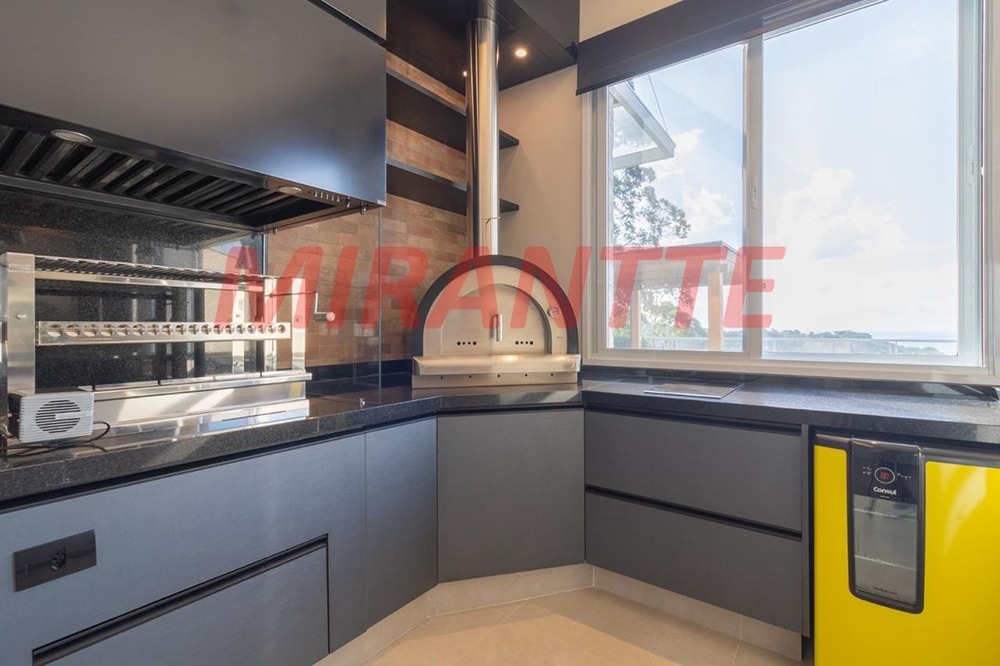 Cond. fechado de 500m² com 4 quartos em Roseira