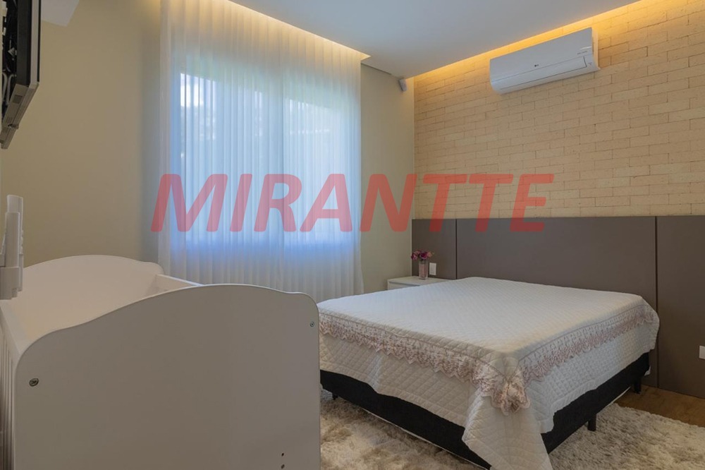Cond. fechado de 500m² com 4 quartos em Roseira