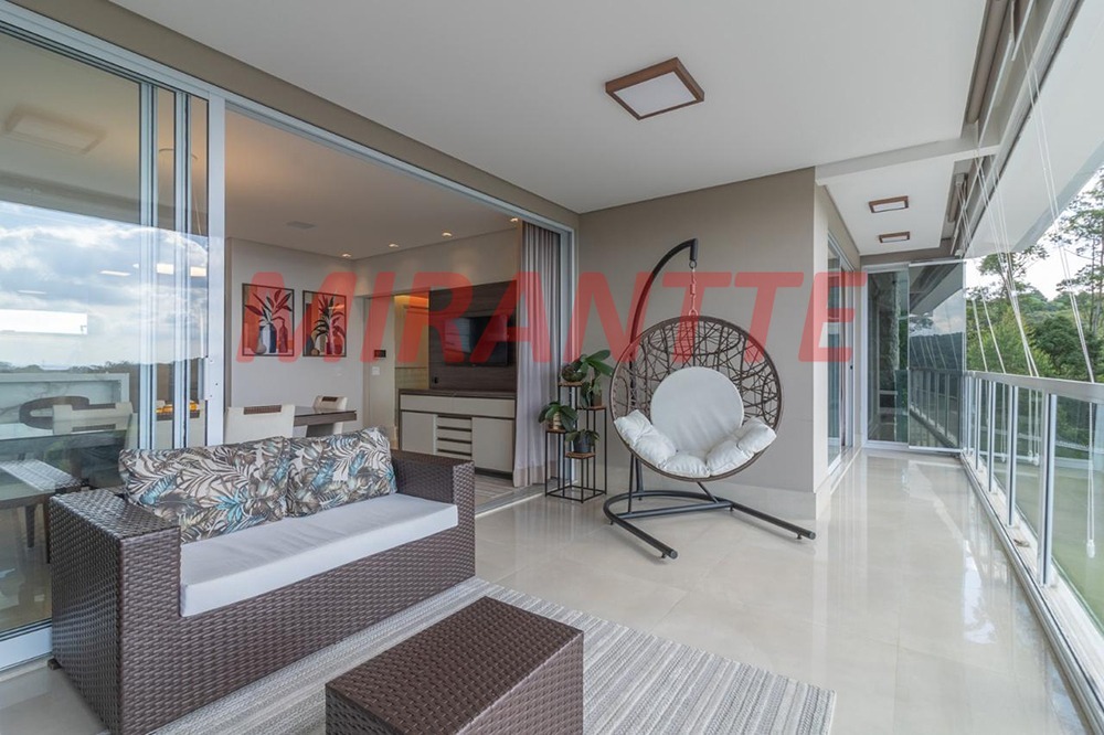 Cond. fechado de 500m² com 4 quartos em Roseira