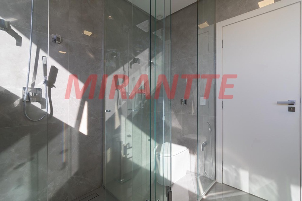 Cond. fechado de 500m² com 4 quartos em Roseira