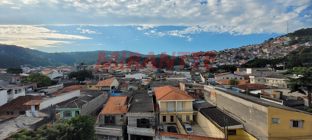 Apartamento de 58m² com 2 quartos em Jardim Virginia Bianca
