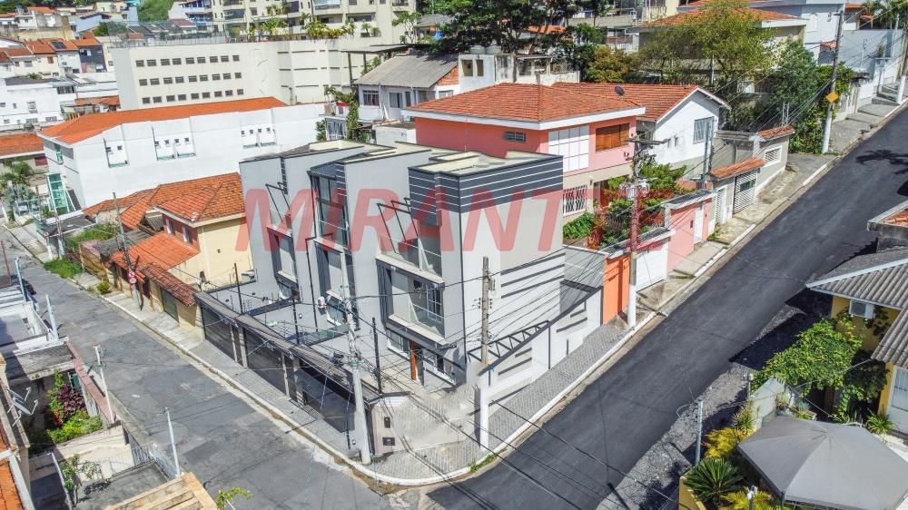 Sobrado de 135m² com 3 quartos em Santa Teresinha