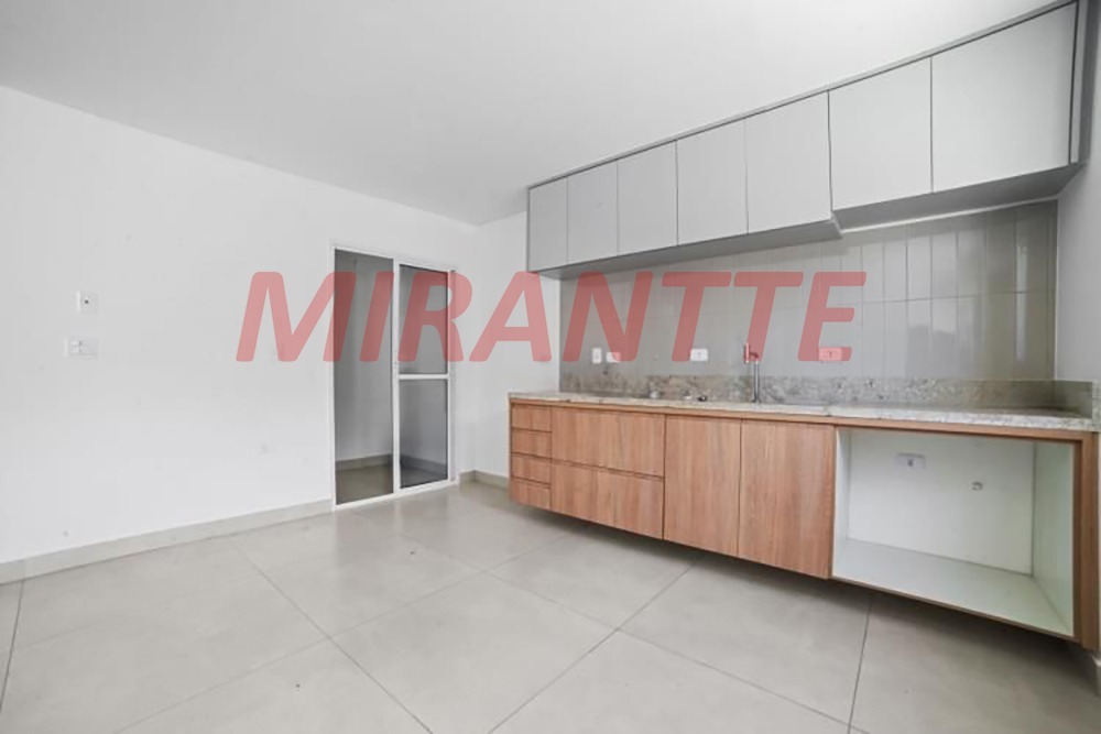 Sobrado de 135m² com 3 quartos em Santa Teresinha