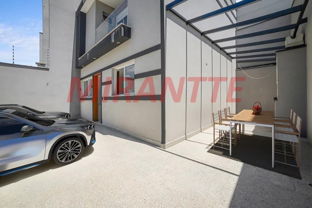 Sobrado de 135m² com 3 quartos em Santa Teresinha