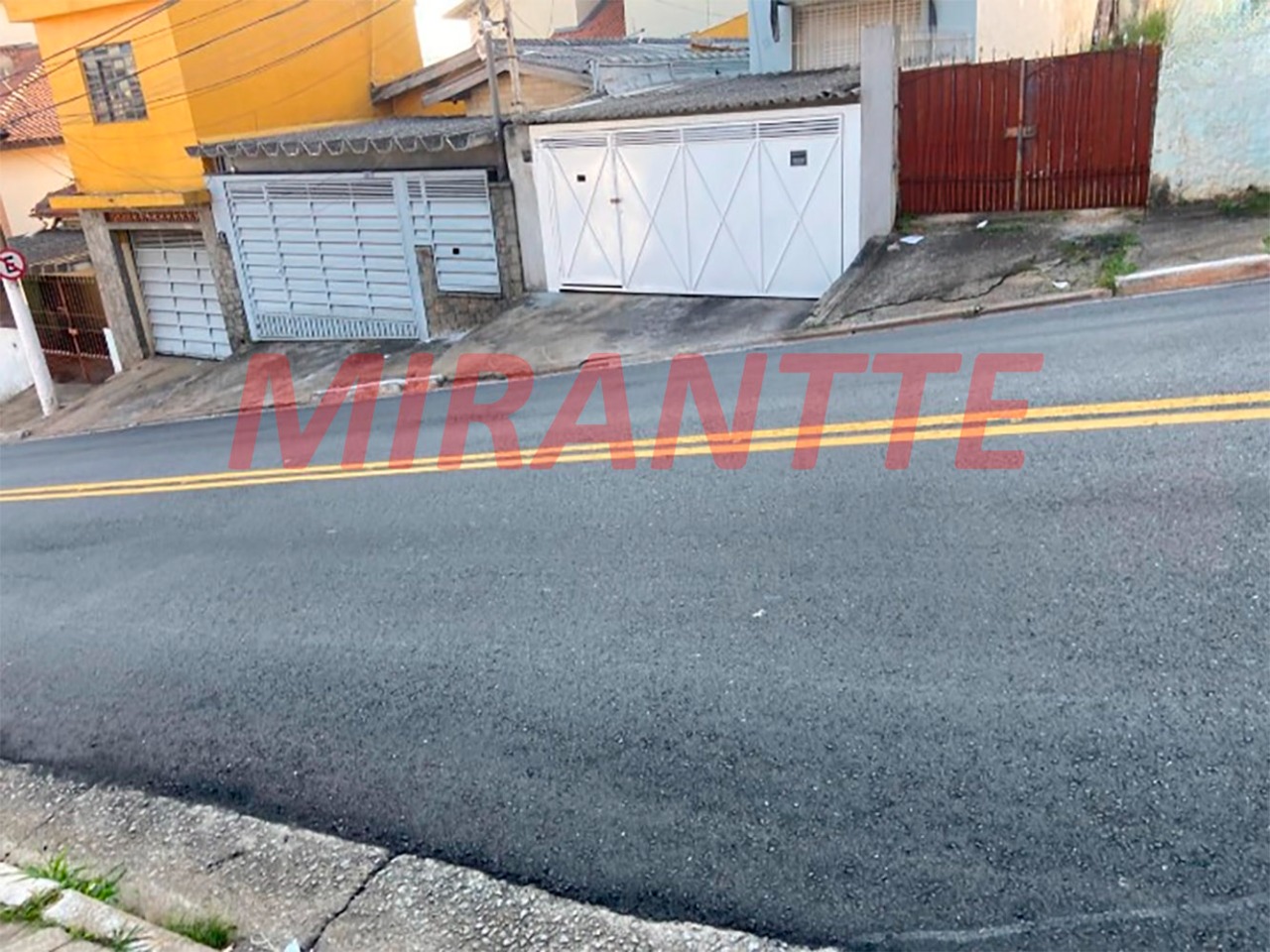 Terreno de 0m² em Chora Menino