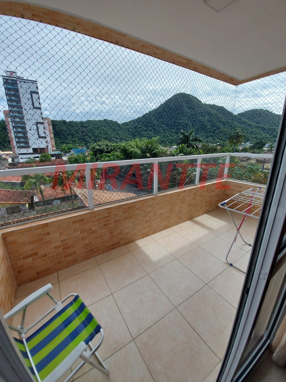Apartamento de 58m² com 2 quartos em Canto do Forte