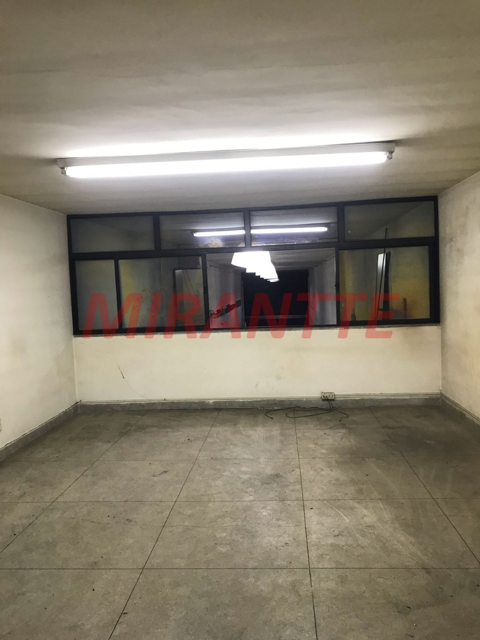 Comercial de 600m² em Brás