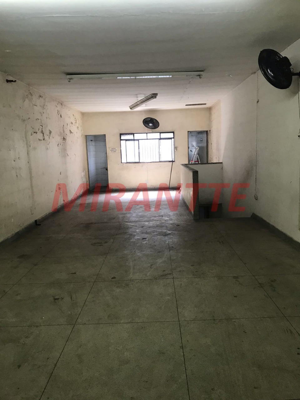 Comercial de 600m² em Brás