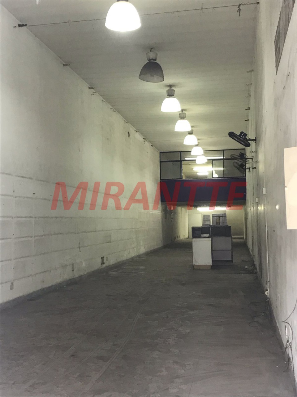 Comercial de 600m² em Brás